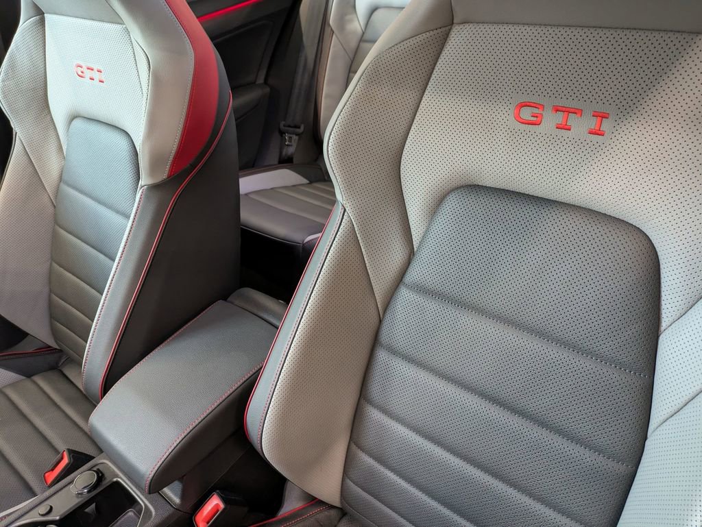 Used 2024 Volkswagen GTI SE image 26