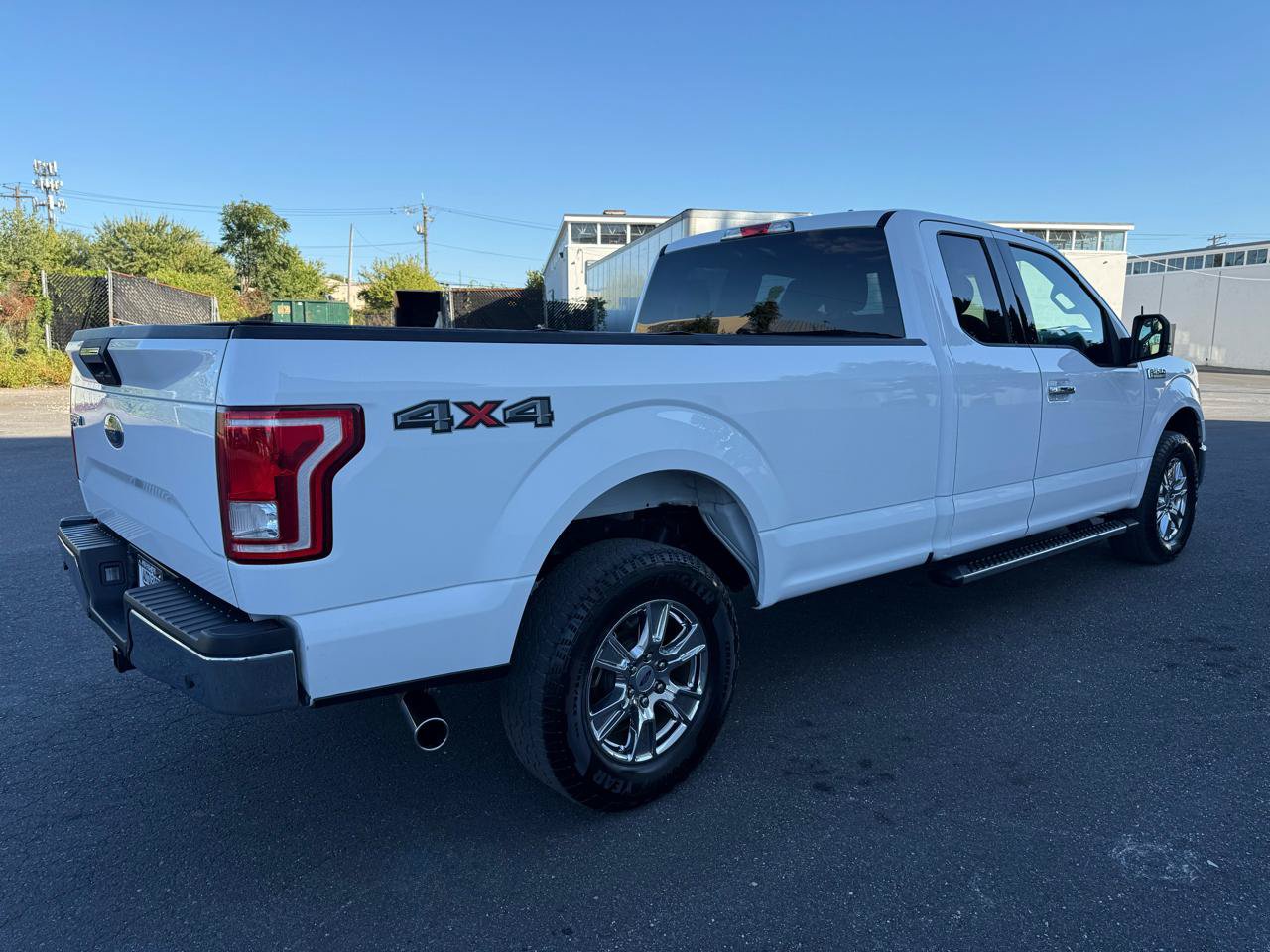 Used 2017 Ford F150 XLT w/ Equipment Group 301A Mid AWD/4WD image 15