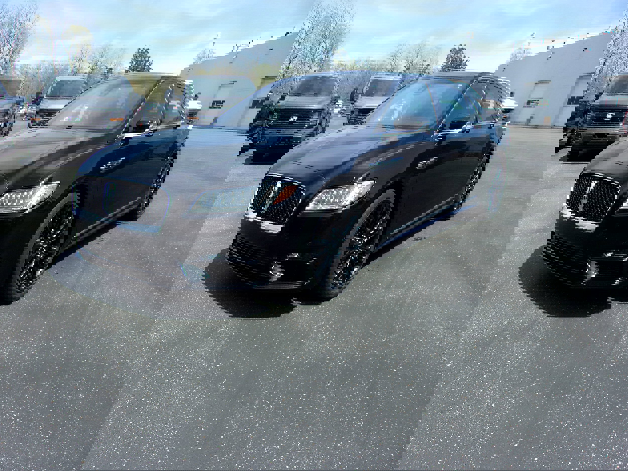 Used 2020 Lincoln Continental Reserve w/ Luxury Package image 1