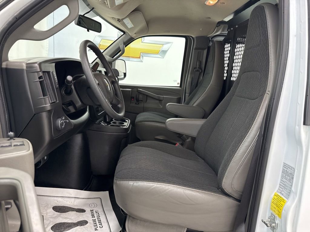 Used 2024 Chevrolet Express 2500 w/ Driver Convenience Package image 21