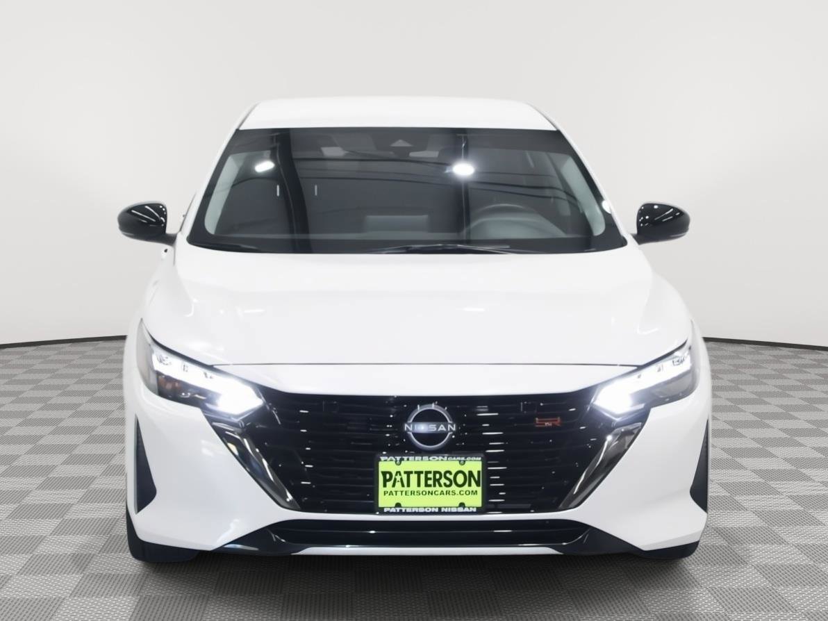 Used 2024 Nissan Sentra SR image 2