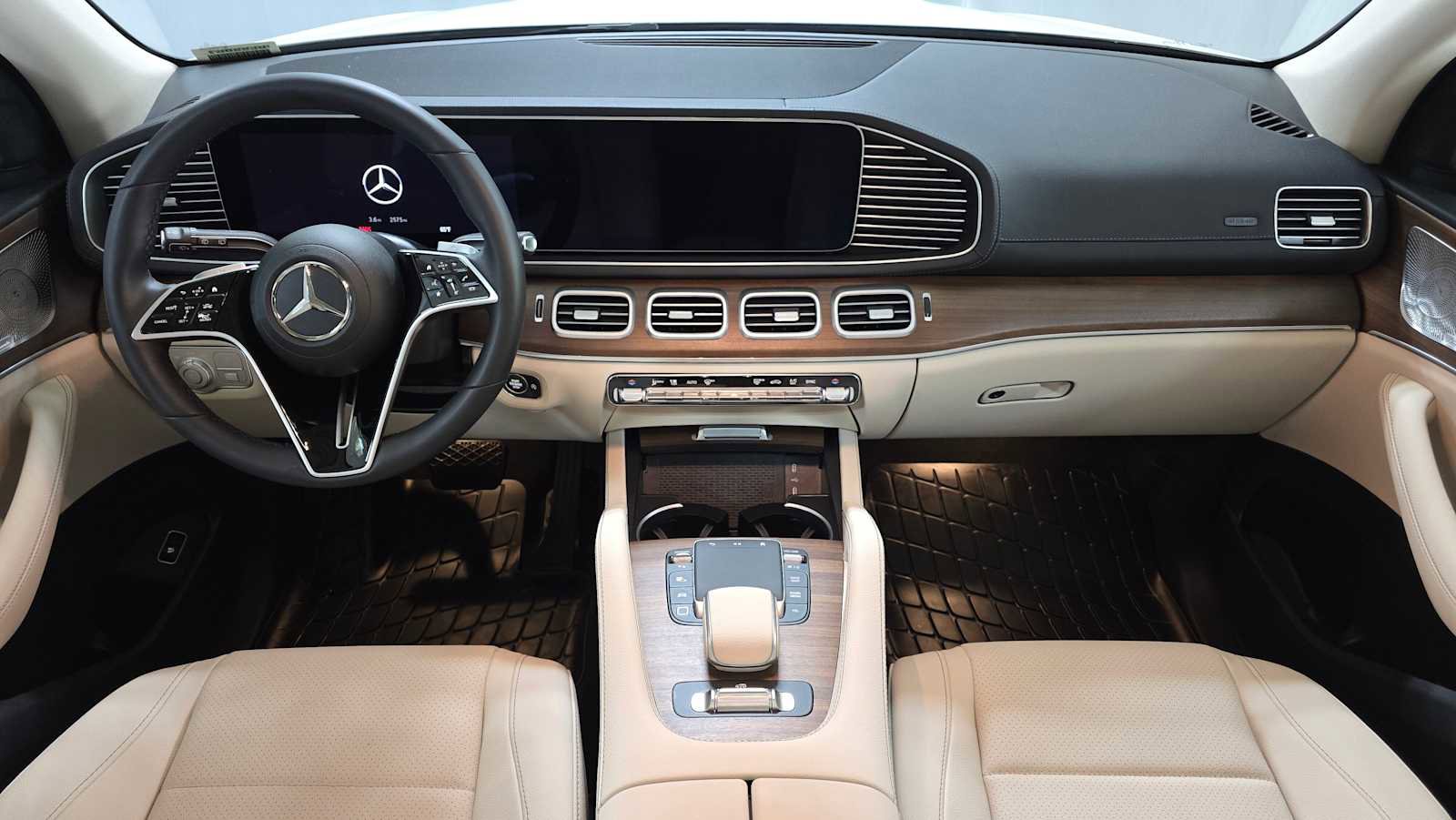 Used 2026 Mercedes-Benz GLS 450 4MATIC image 18