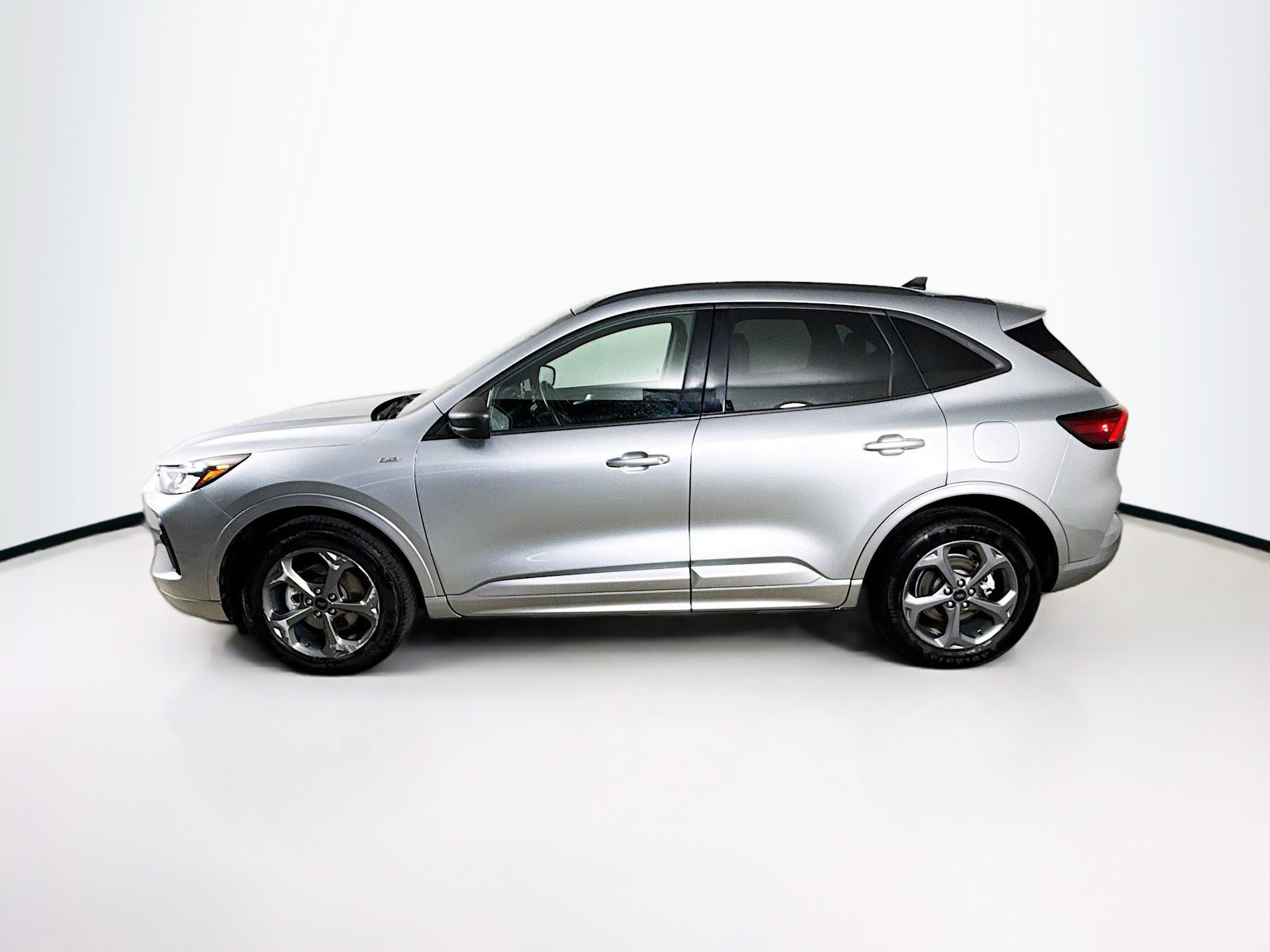 Used 2023 Ford Escape ST-Line AWD/4WD image 7
