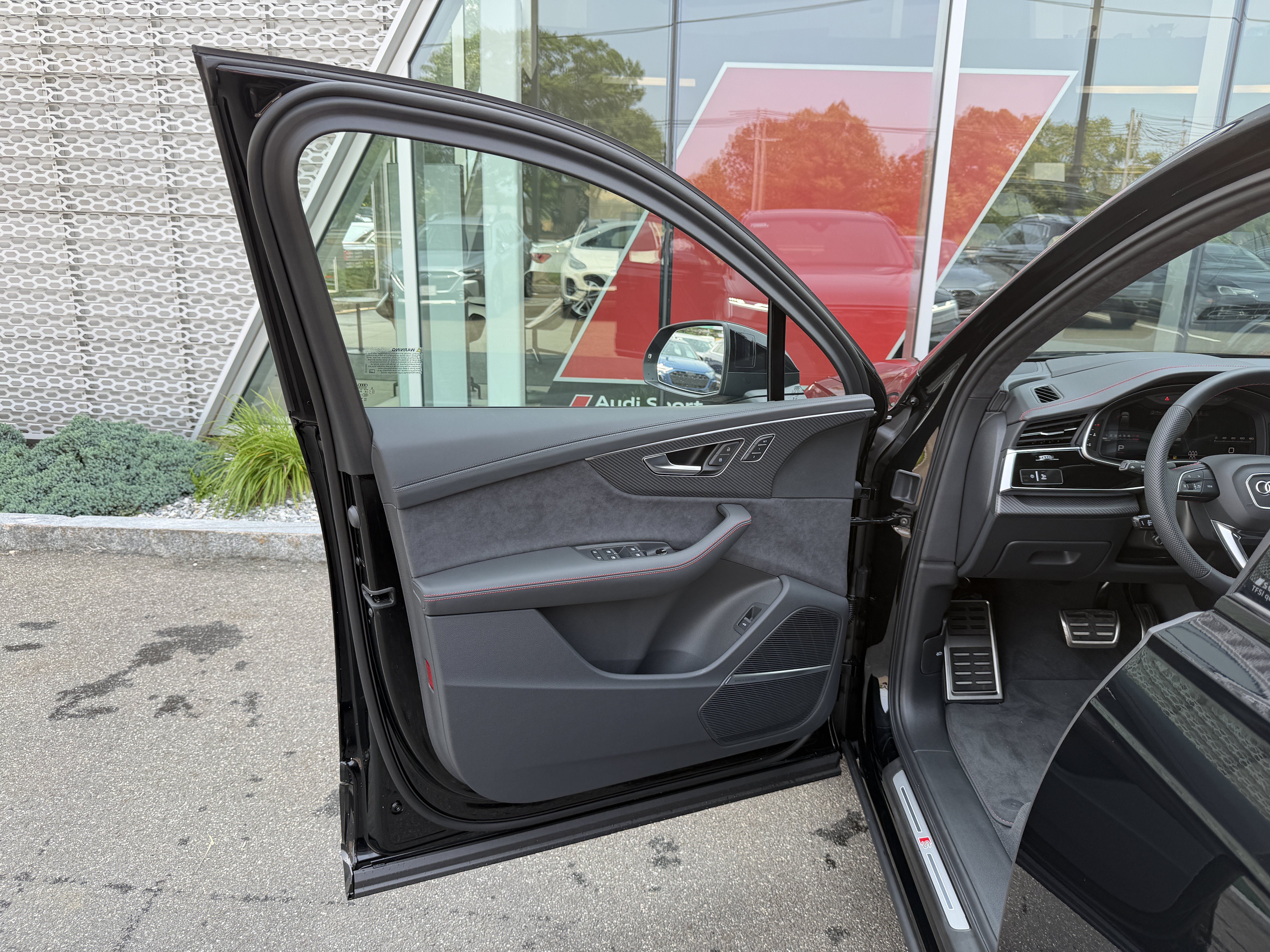New 2026 Audi SQ7 Prestige AWD/4WD image 8