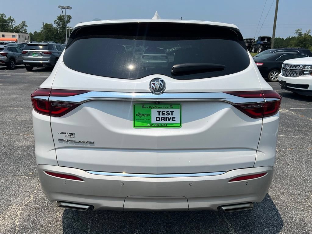 Used 2020 Buick Enclave Essence w/ Sound and Sites Package FWD image 5