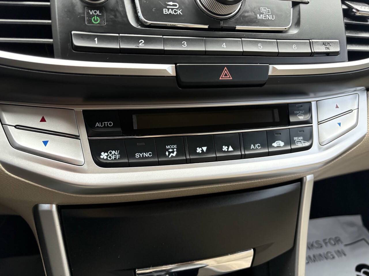 Used 2015 Honda Accord Hybrid Sedan image 30