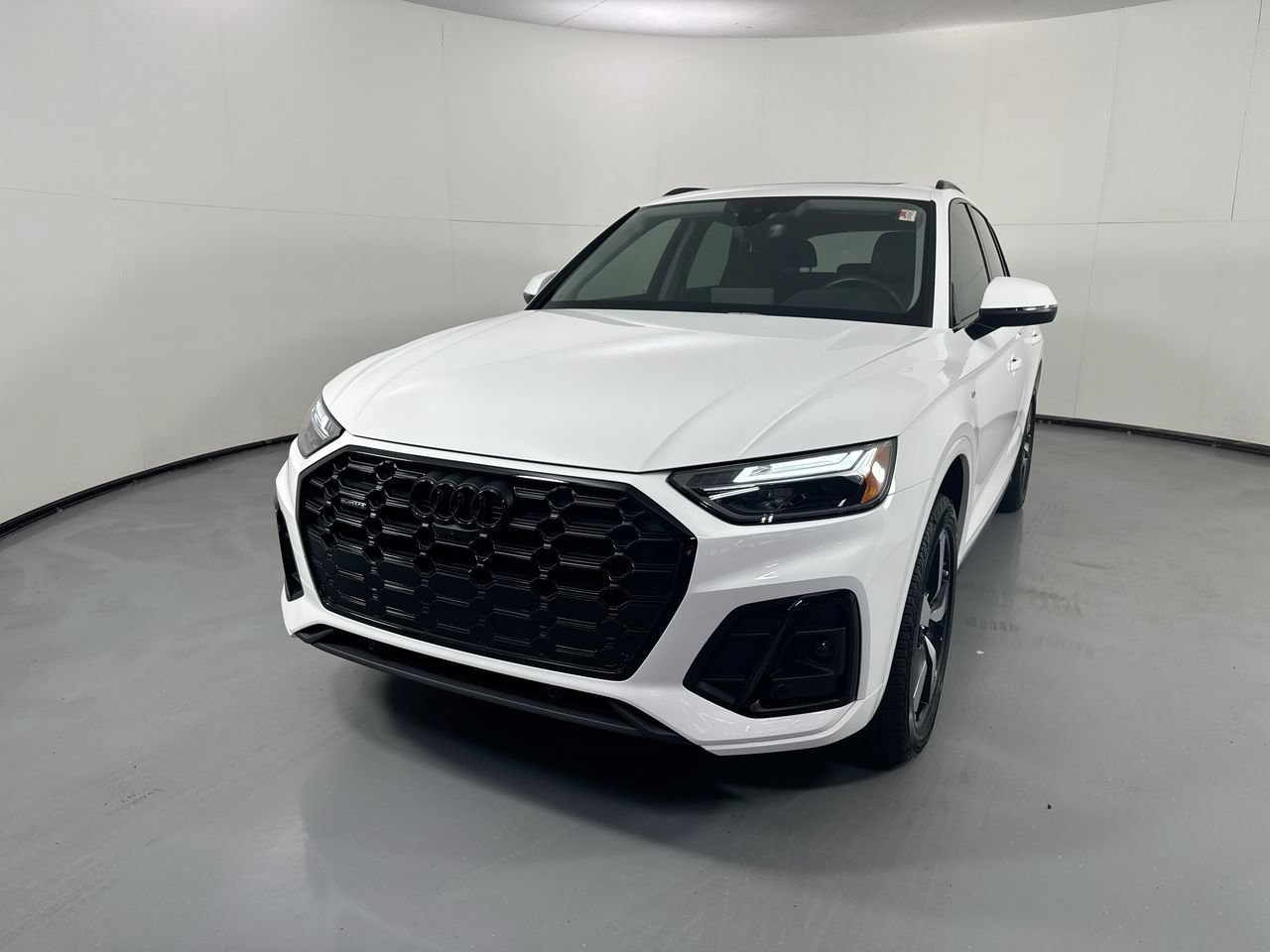 Used 2023 Audi Q5 2.0T Premium Plus AWD/4WD image 30