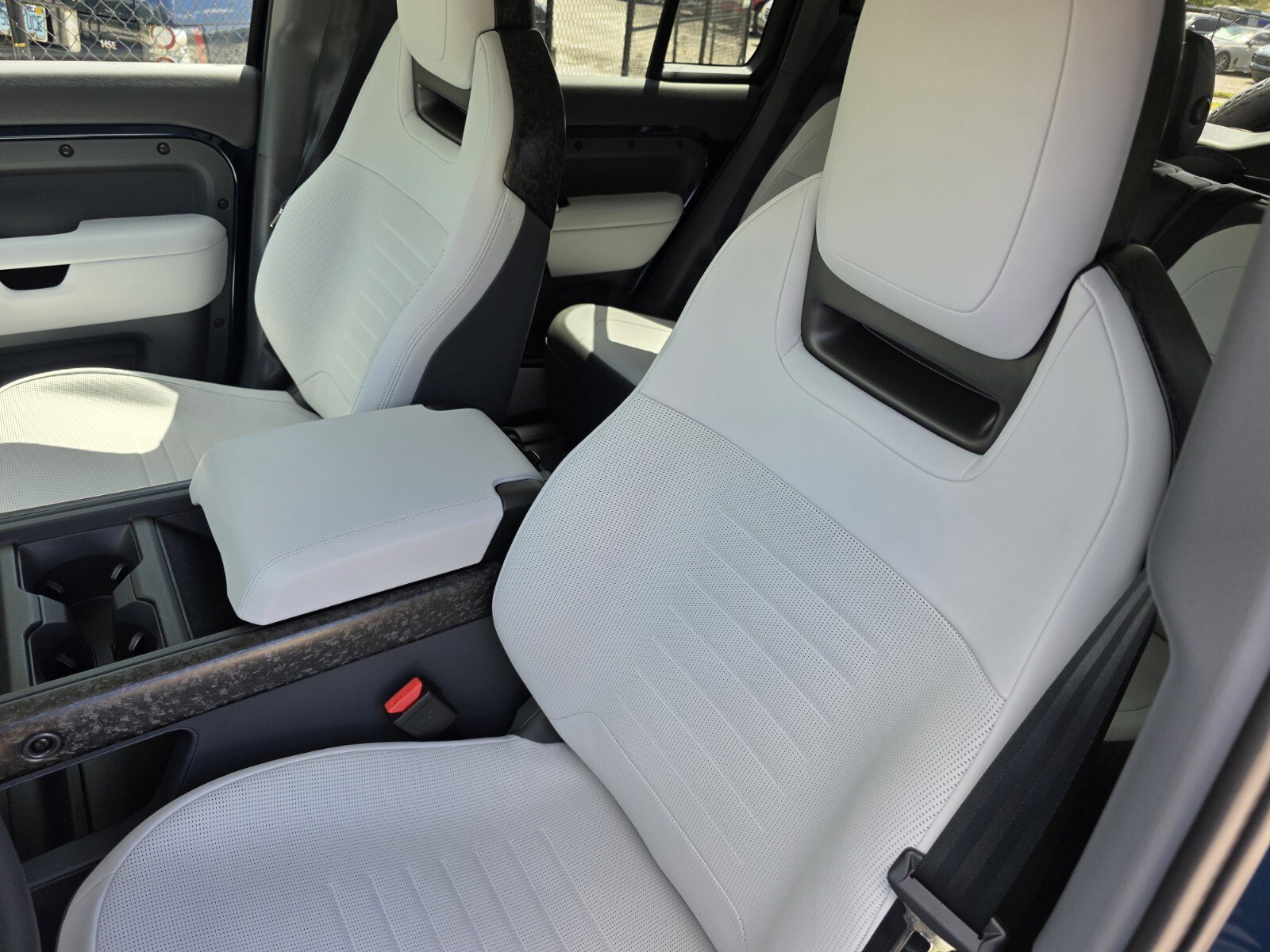 New 2026 Land Rover Defender 110 OCTA image 12