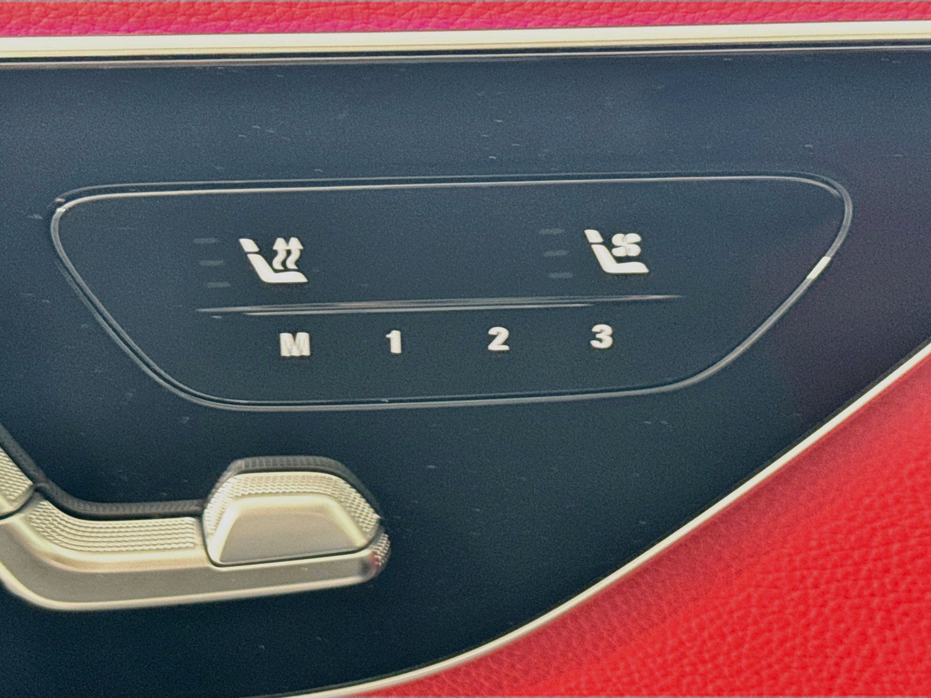 New 2026 Mercedes-Benz C 300 Sedan image 22