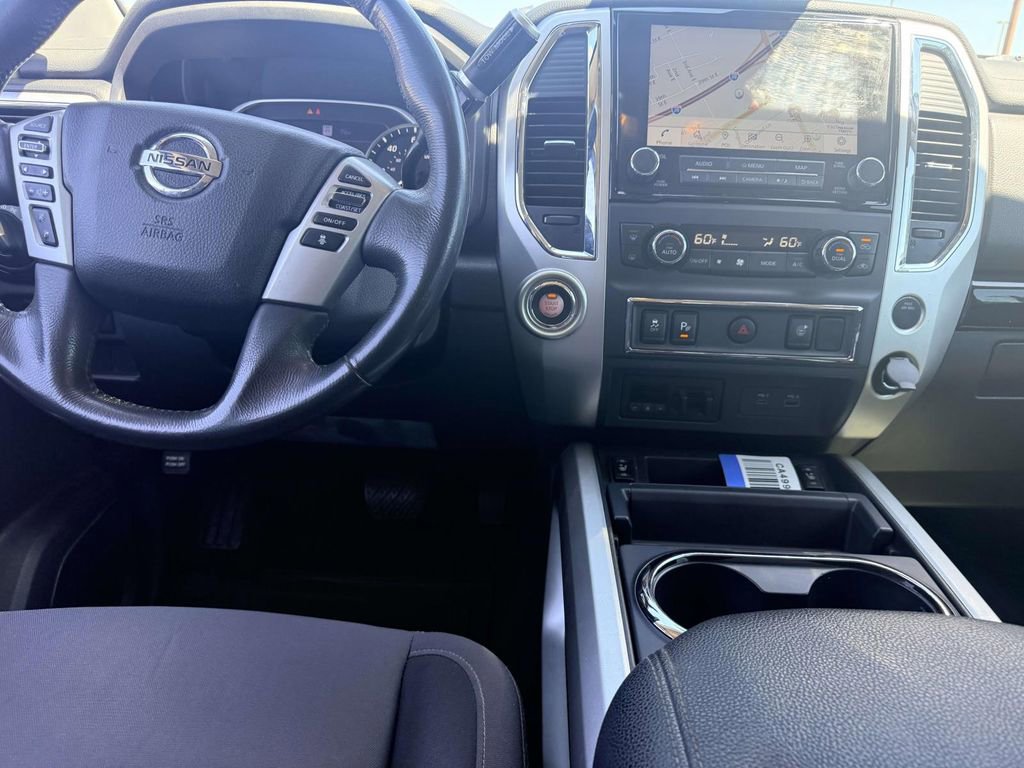 Used 2020 Nissan Titan SV w/ SV Convenience Package image 24