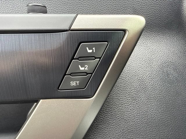 New 2026 Toyota Tundra Platinum AWD/4WD image 13