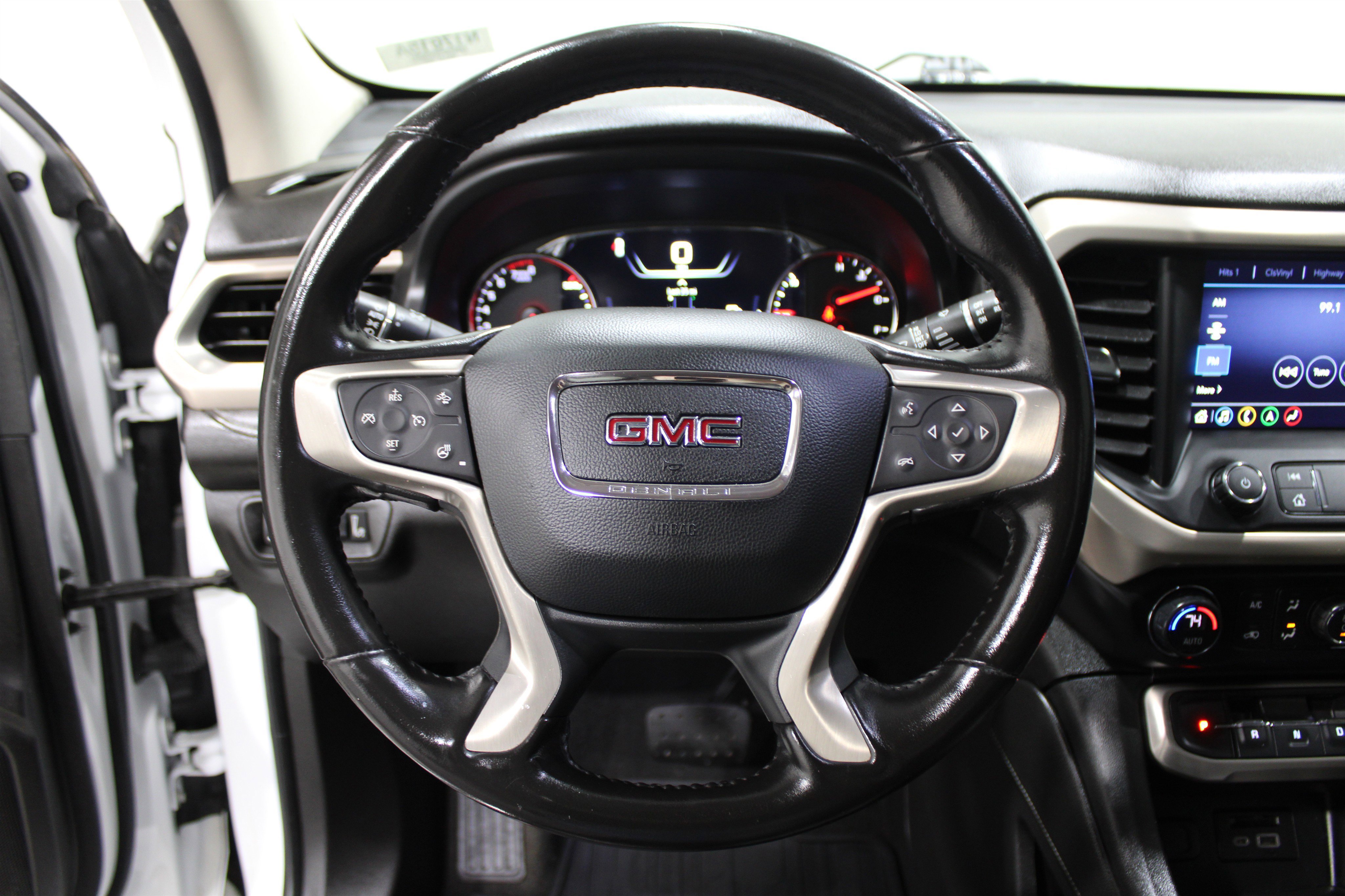 Used 2020 GMC Acadia Denali w/ Trailering Package image 12