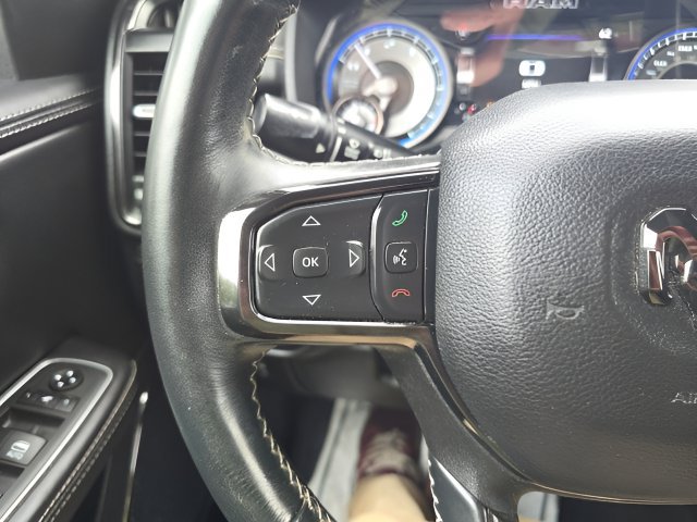 Used 2022 RAM 1500 Limited w/ Body-Colour Bumper Group AWD/4WD image 15