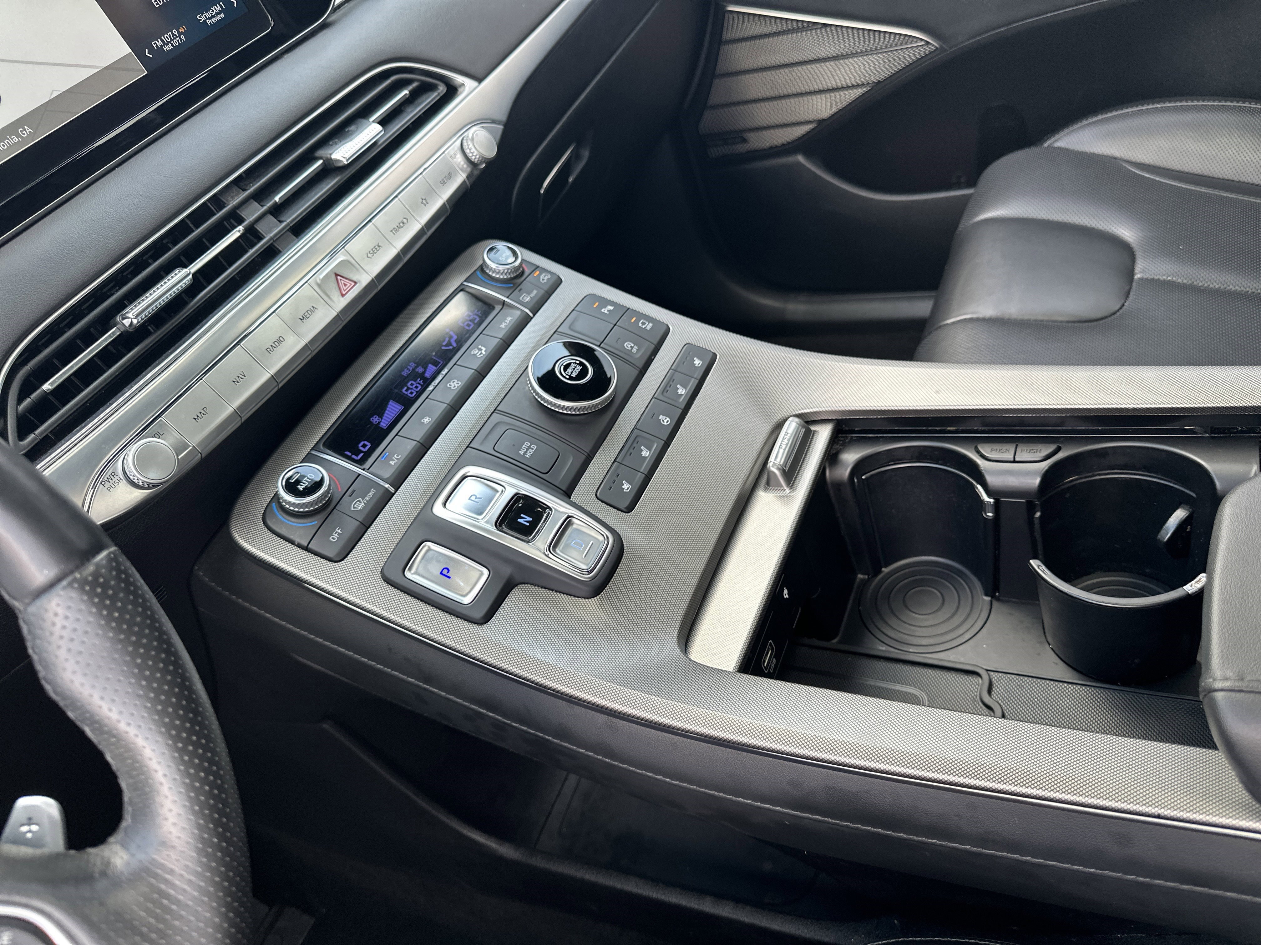 Used 2022 Hyundai Palisade Calligraphy image 9