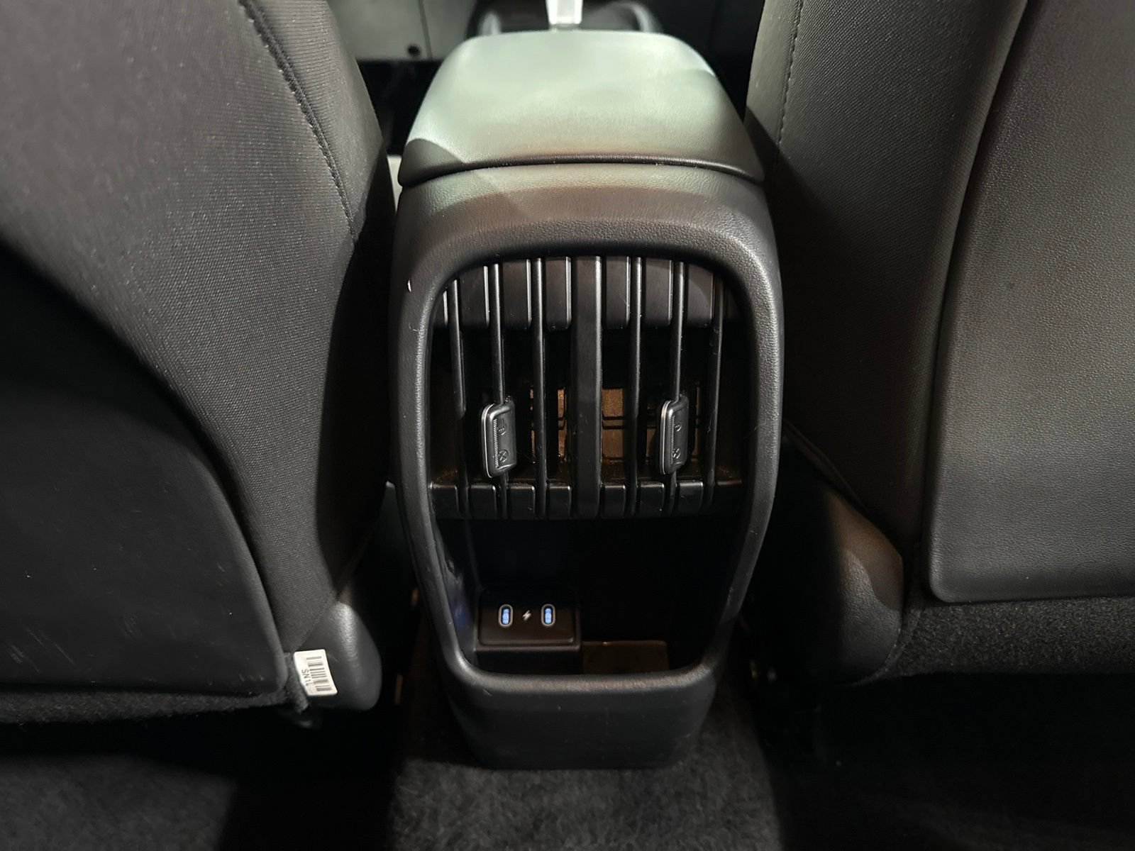 Used 2025 Hyundai Kona SEL AWD/4WD image 17