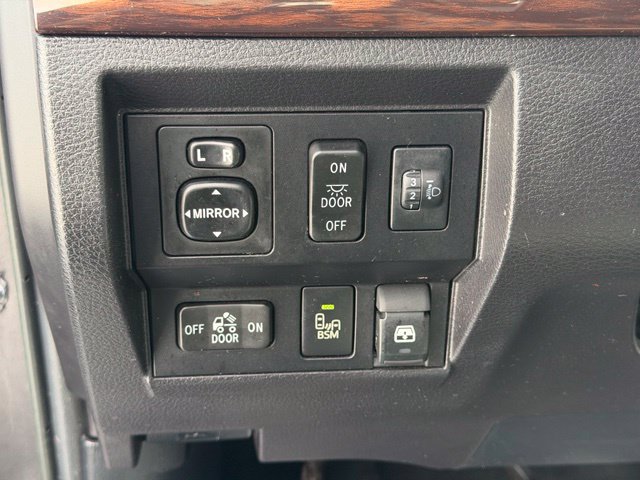 Used 2015 Toyota Tundra Limited w/ Limited Premium Package AWD/4WD image 20