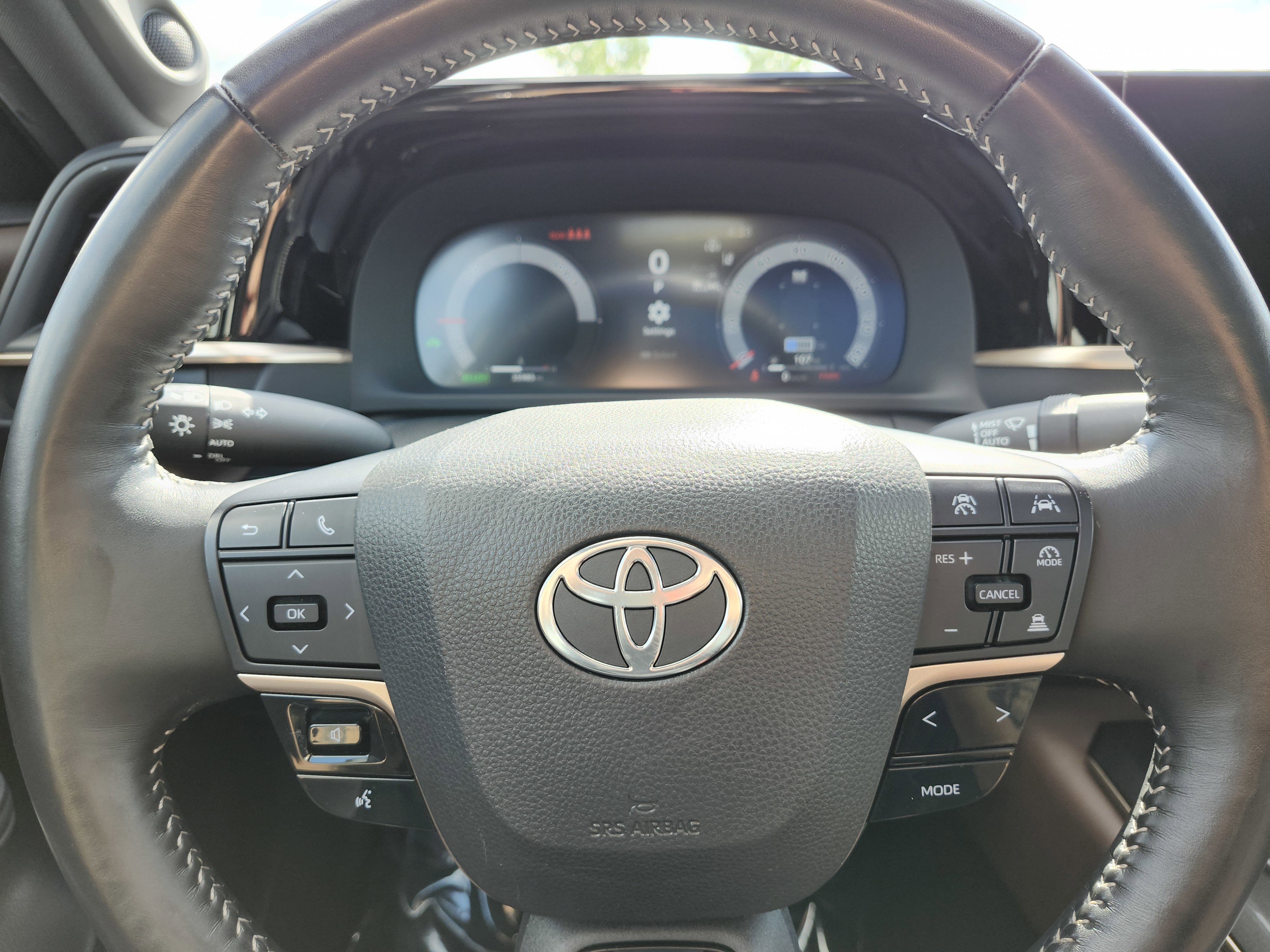 Used 2024 Toyota Crown AWD/4WD image 33