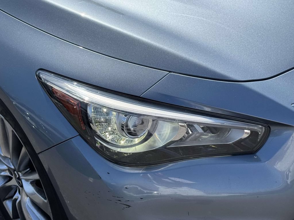 Used 2019 INFINITI Q50 Luxe w/ Essential Package (3.0T Luxe) AWD/4WD image 11