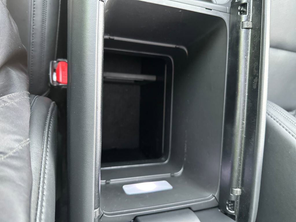 Used 2025 Hyundai Santa Fe Calligraphy image 48