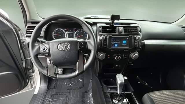 Used 2019 Toyota 4Runner TRD Off-Road AWD/4WD image 10