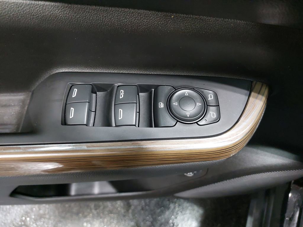 Used 2023 GMC Acadia SLE w/ Driver Convenience Package image 31