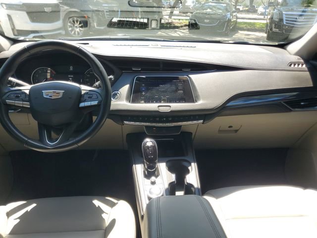 Certified 2023 Cadillac XT4 Luxury image 14