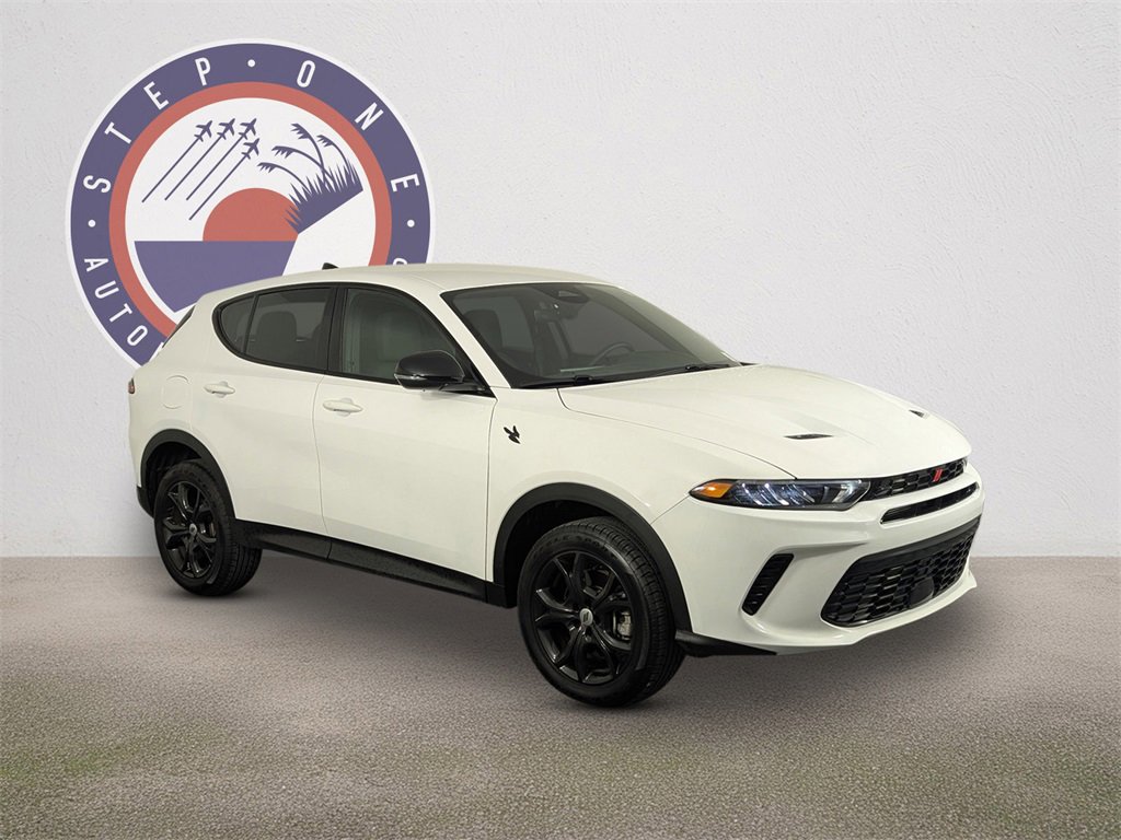 Used 2024 Dodge Hornet GT w/ GT Blacktop Package video 2