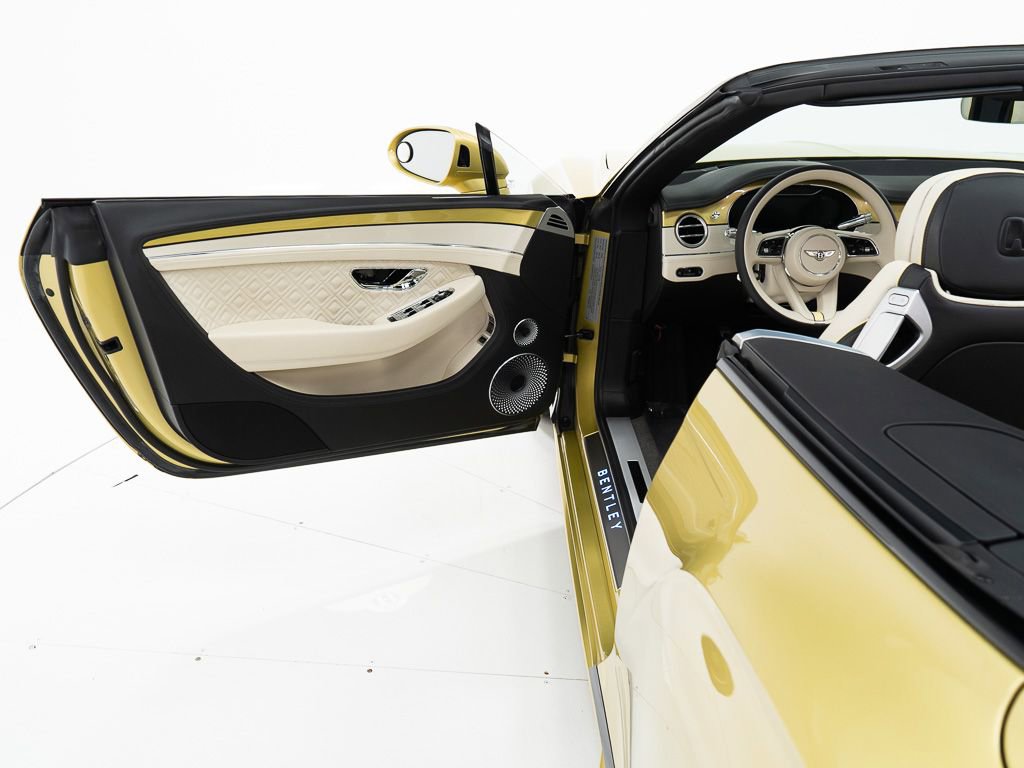 Used 2022 Bentley Continental GT image 18