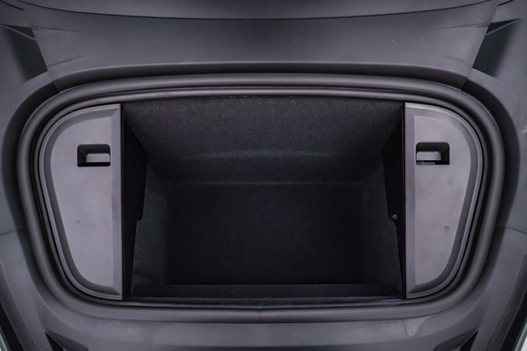 New 2025 Porsche Taycan 4 Cross Turismo image 29