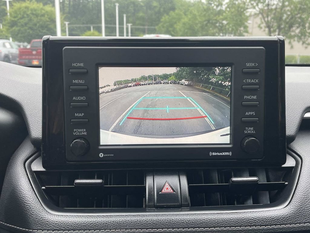 Used 2022 Toyota RAV4 XLE w/ Convenience Package FWD image 38