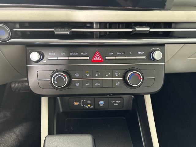 Certified 2025 Hyundai Tucson SE image 51