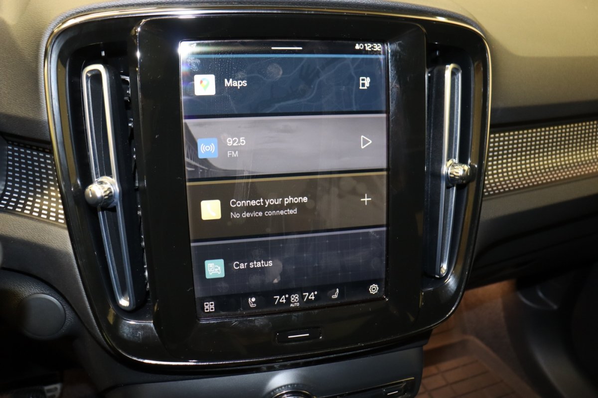 Used 2021 Volvo XC40 P8 Recharge AWD/4WD image 16