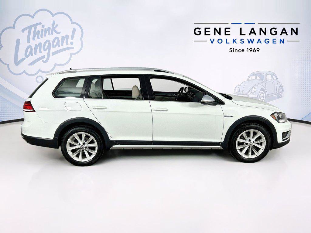 Used 2019 Volkswagen Golf Alltrack S AWD/4WD image 4