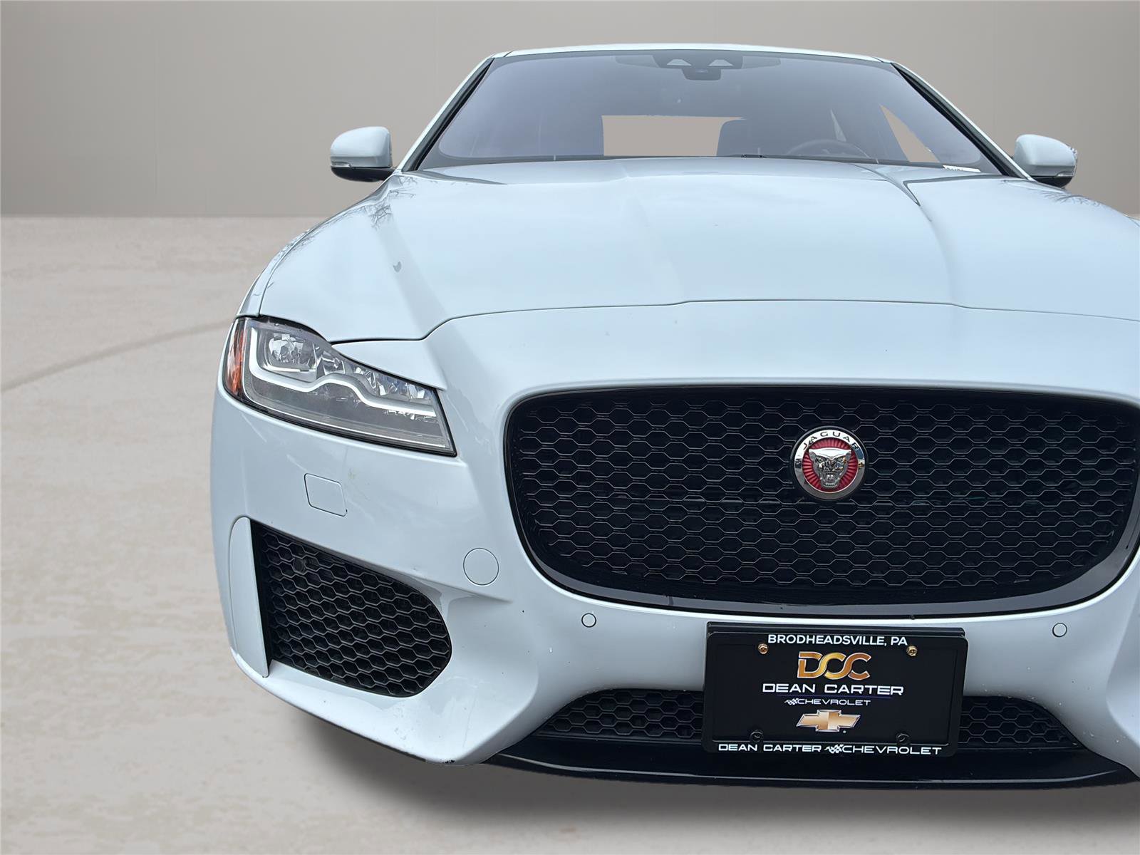 Used 2020 Jaguar XF Checkered Flag image 43