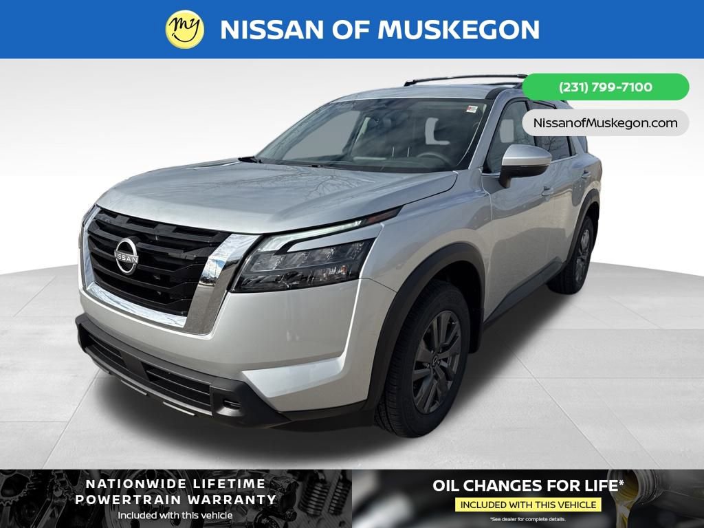 New 2025 Nissan Pathfinder SV image 3