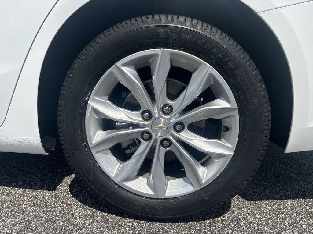 Certified 2022 Chevrolet Malibu LT FWD image 31