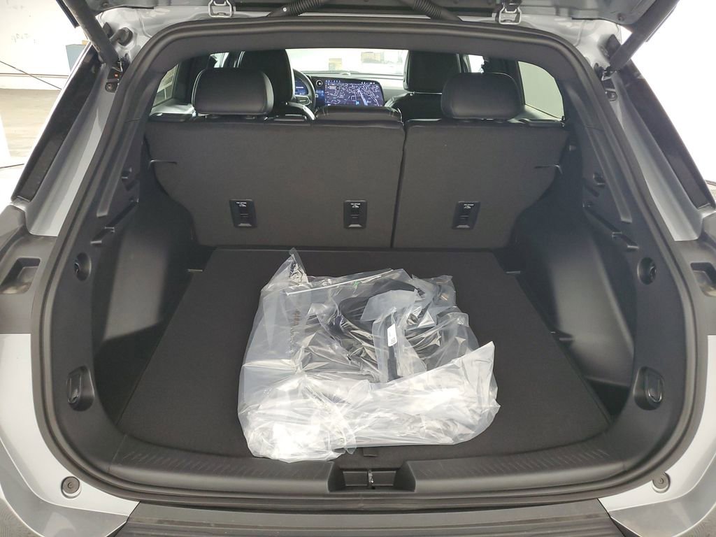 New 2026 Chevrolet Equinox EV LT image 31