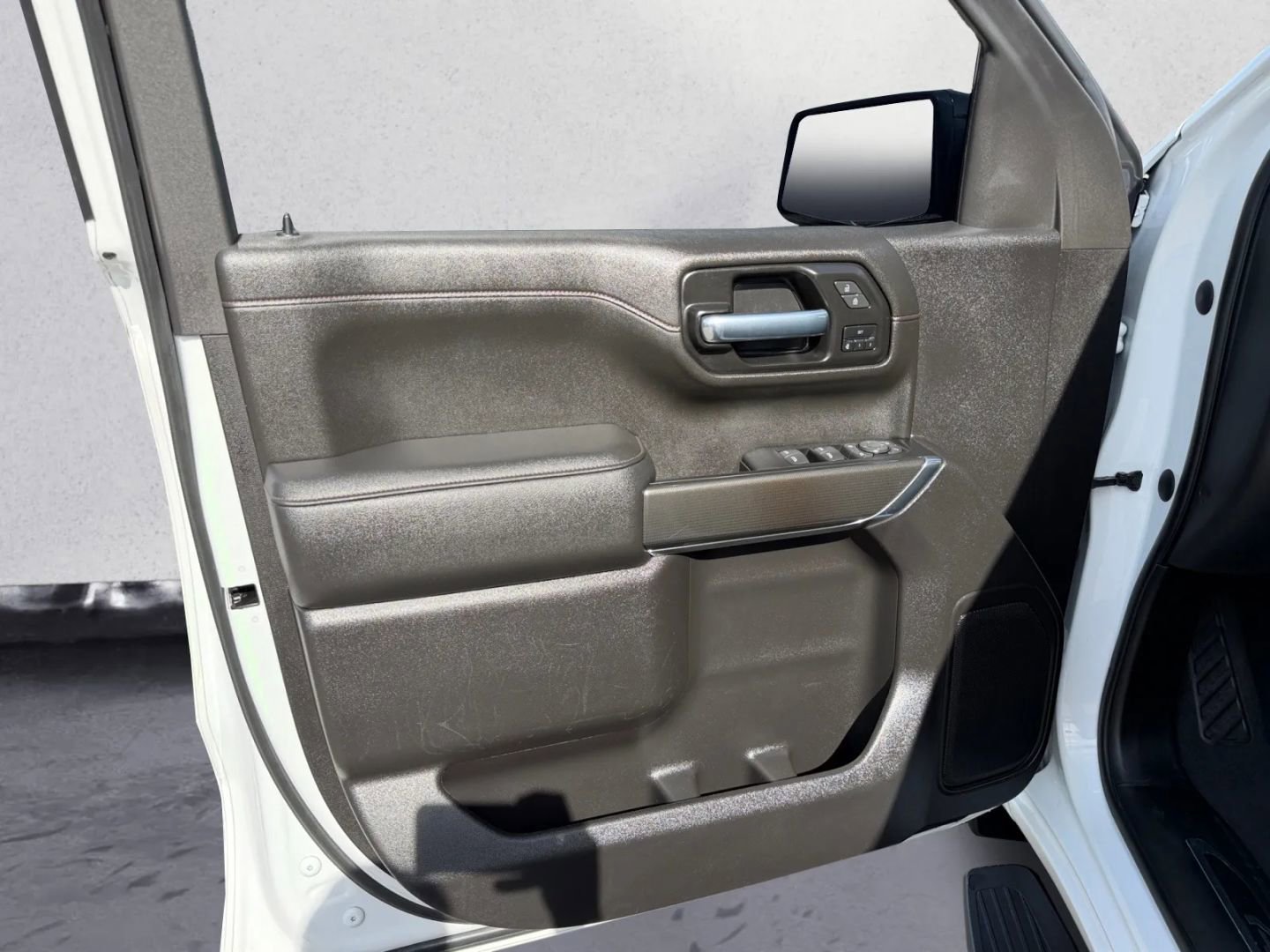 Used 2022 GMC Sierra 1500 AT4 image 16