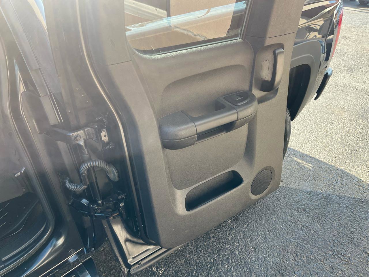 Used 2010 Chevrolet Silverado 1500 LS image 24