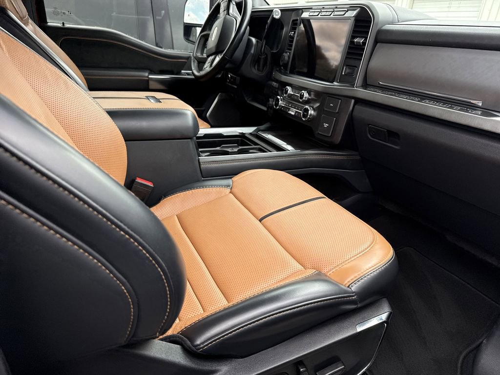 Used 2024 Ford F250 Platinum image 14