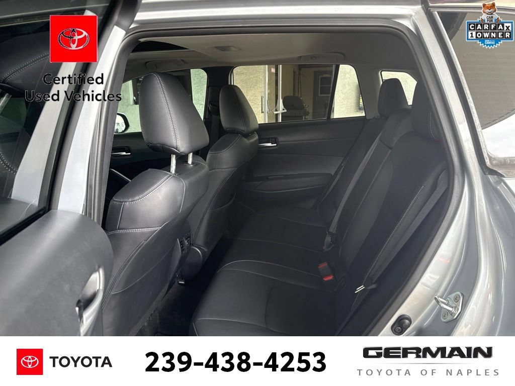 Used 2023 Toyota Corolla Cross XLE w/ Convenience Package FWD image 12