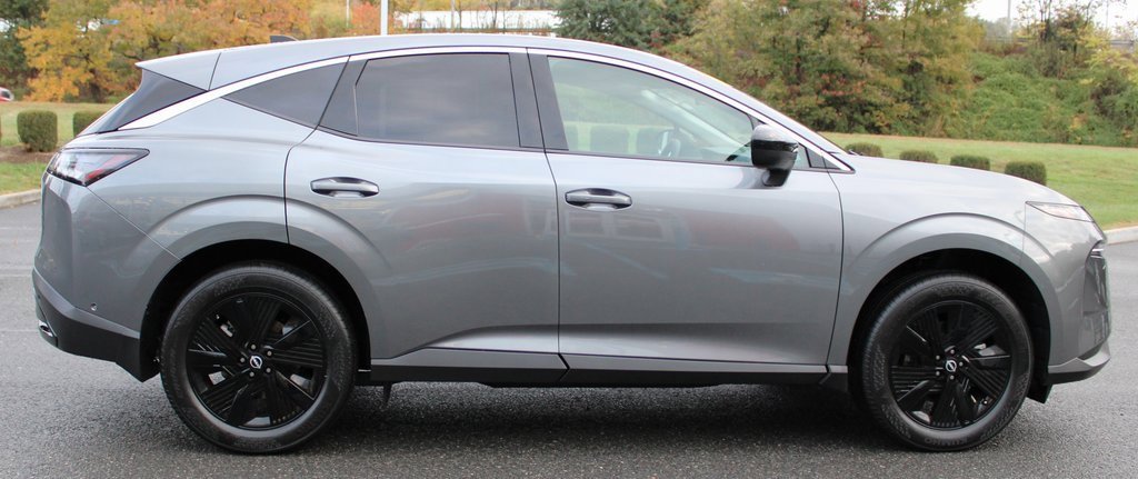 Certified 2025 Nissan Murano SV image 5