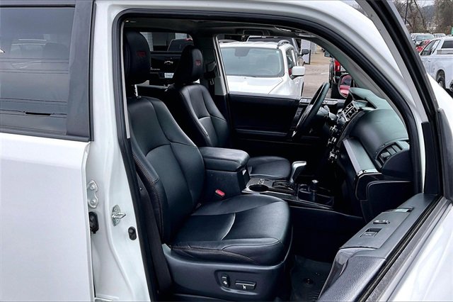 Used 2022 Toyota 4Runner TRD Off-Road Premium image 26