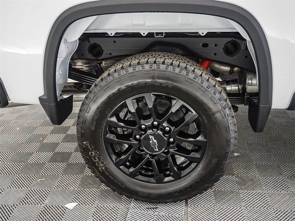 New 2026 Chevrolet Silverado 2500 Custom w/ Custom Value Package image 10