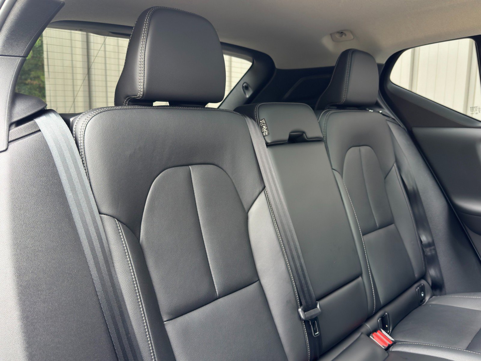 Used 2025 Volvo XC40 B5 Core w/ Climate Package AWD/4WD image 34