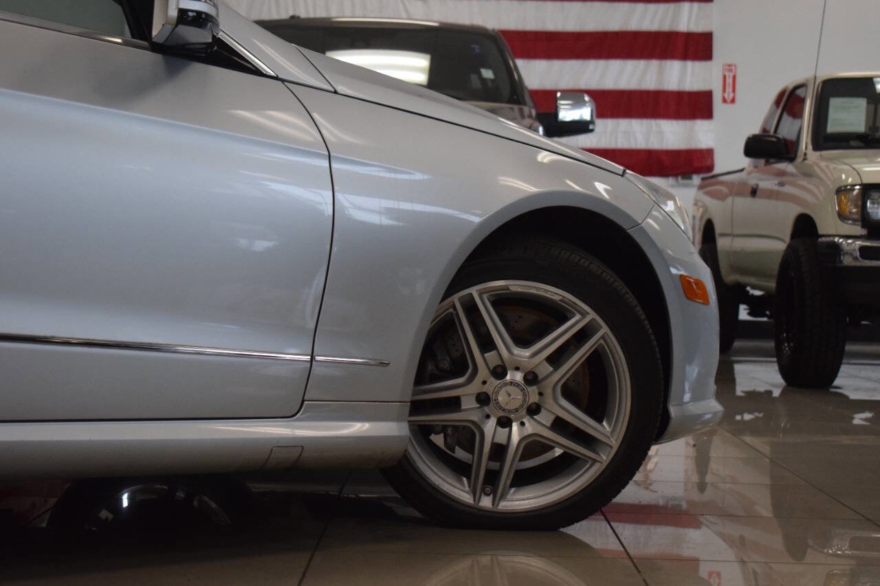 Used 2011 Mercedes-Benz E 550 Coupe image 26