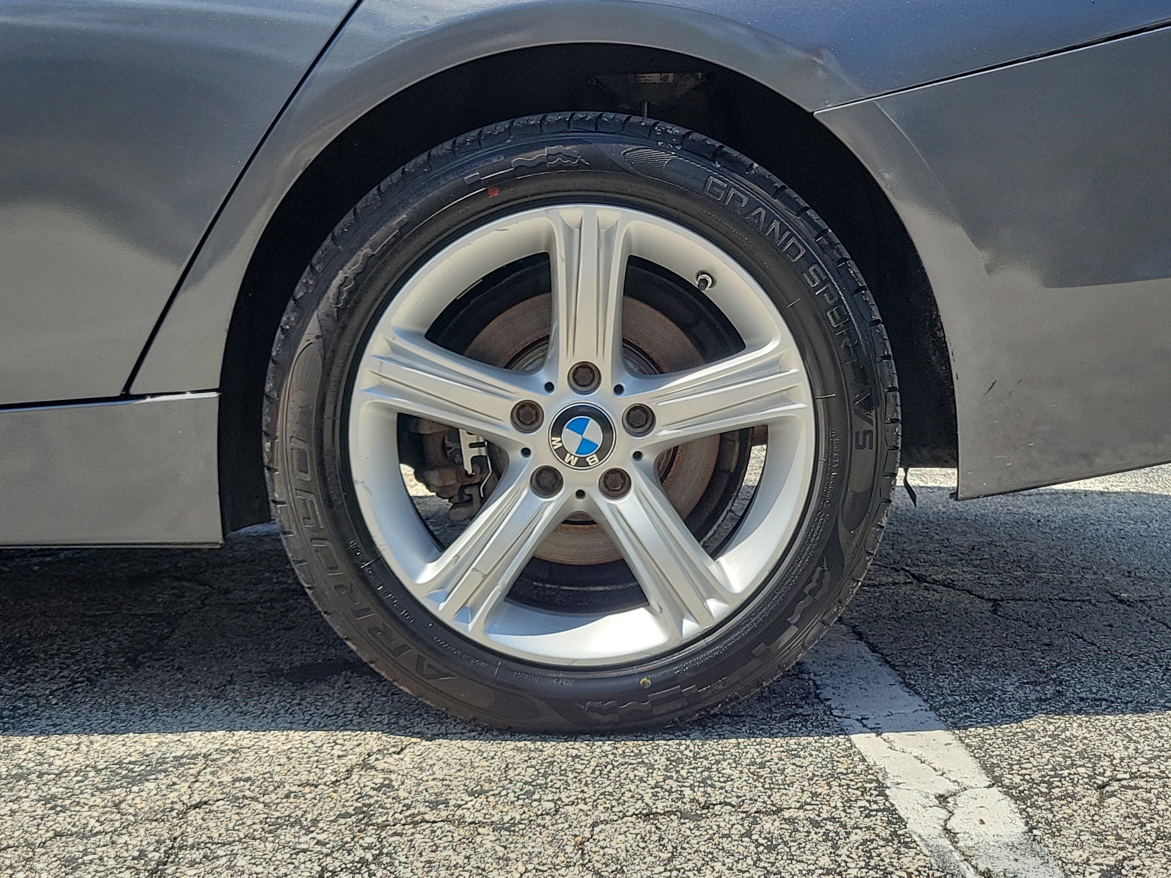 Used 2015 BMW 328i xDrive Sedan AWD/4WD image 7