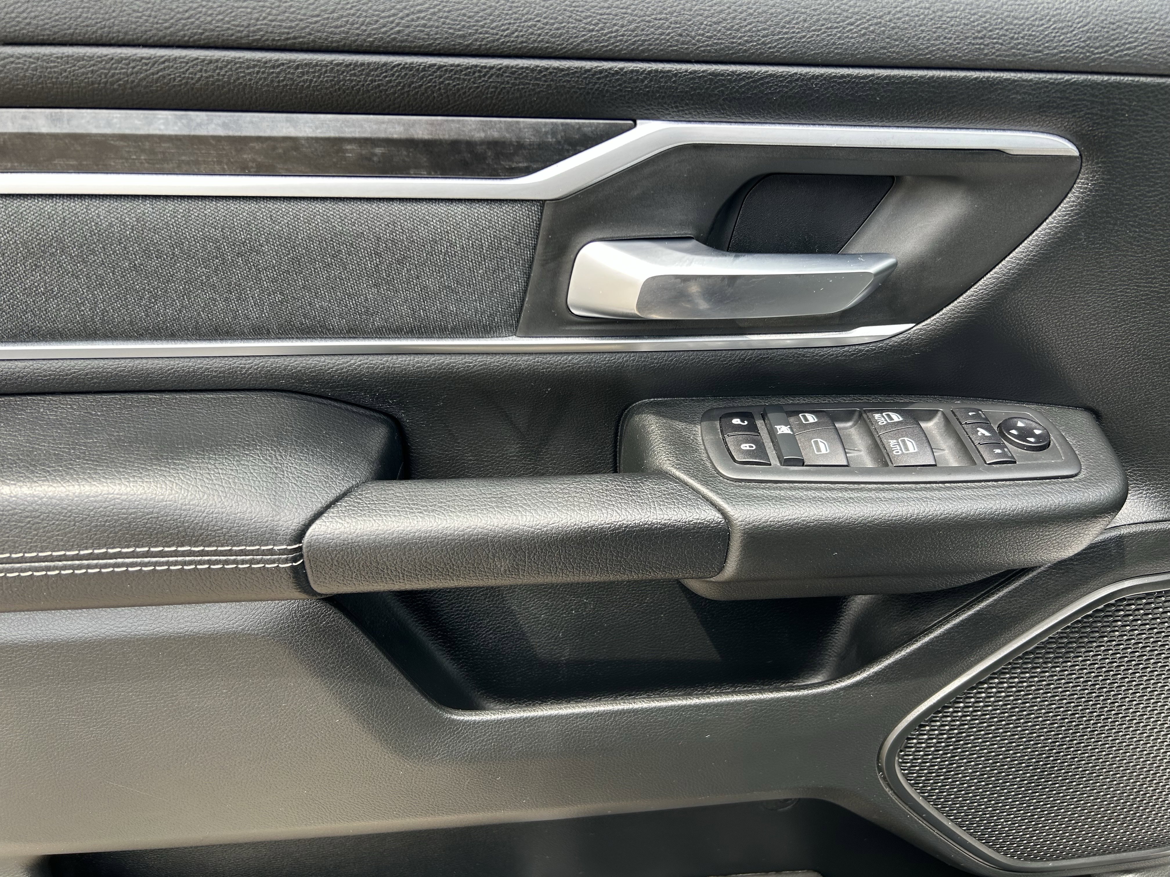 Used 2021 RAM 1500 Big Horn AWD/4WD image 15