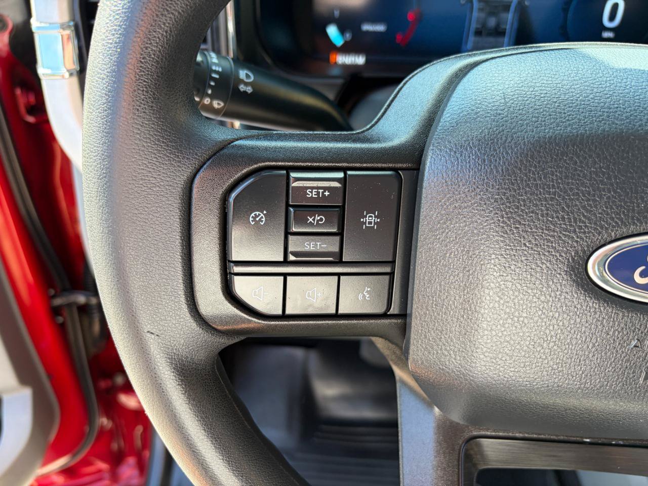 Used 2023 Ford F350 XLT w/ XLT Premium Package AWD/4WD image 16