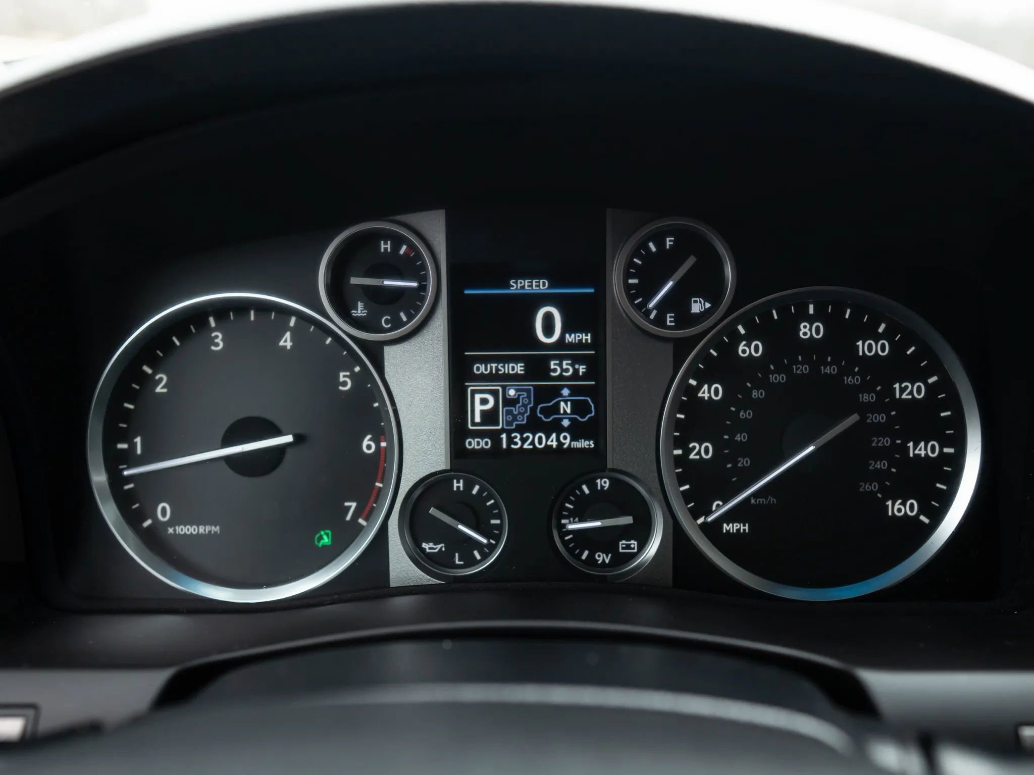 Used 2015 Lexus LX 570 4WD image 40